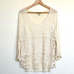 Live & Let Live Med Ivory Crocheted Lace Semi Sheer Scoop Neck Tunic Top Ruffle